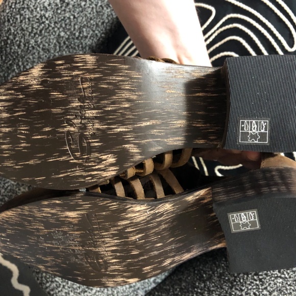 Sbicca collection distressed look leather booties back zip size 7.5 - Picture 4 of 4